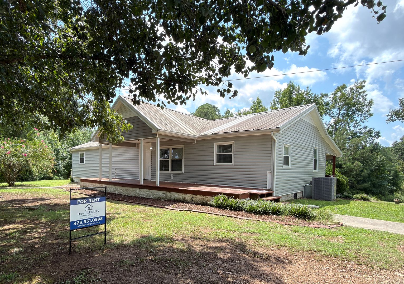 Old Fort House: 2233 Ladd Springs Rd SE