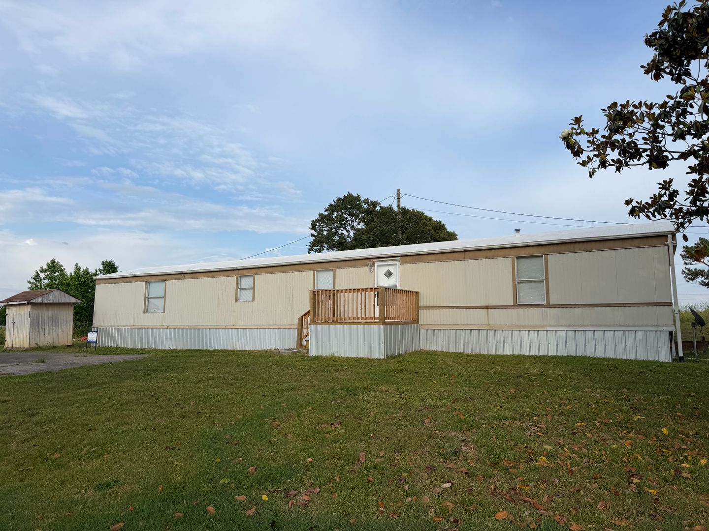 Old Fort House: 967 N Bucks Pocket Rd SE