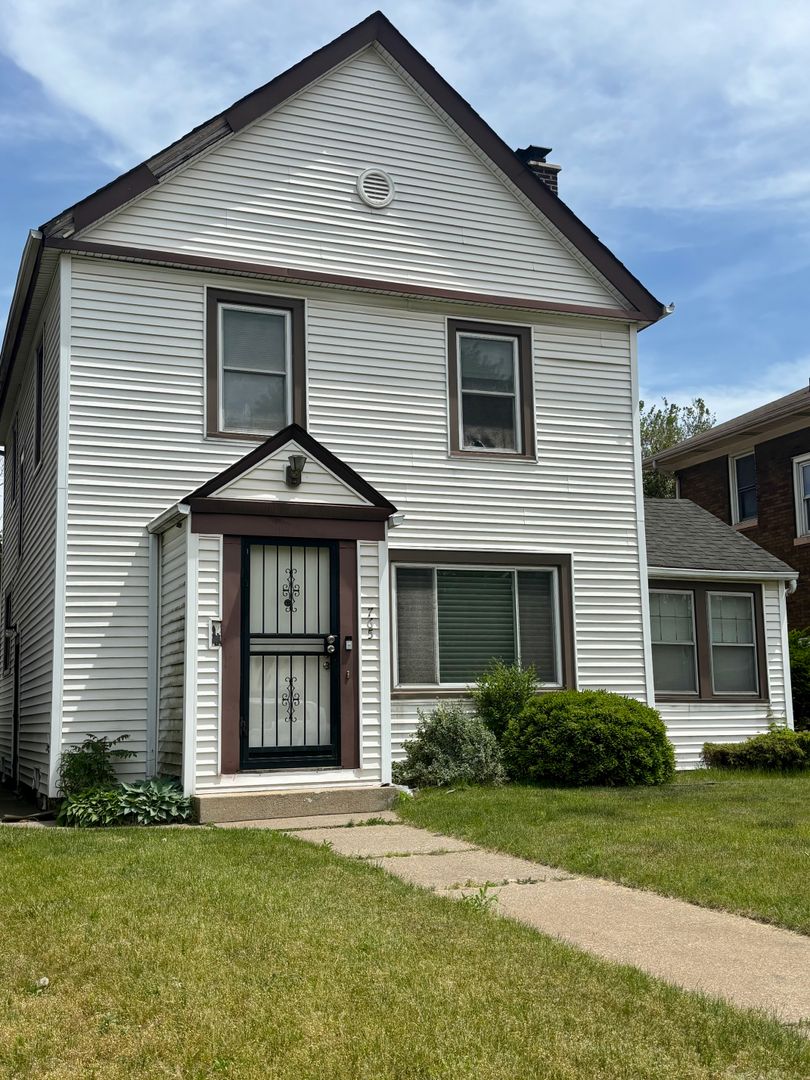 Gary House: 765 Garfield Street