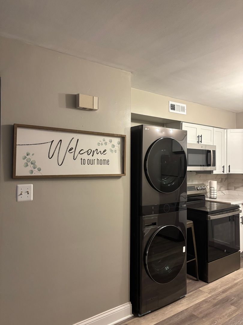 Gary Apartment: 5125 Georgia St.