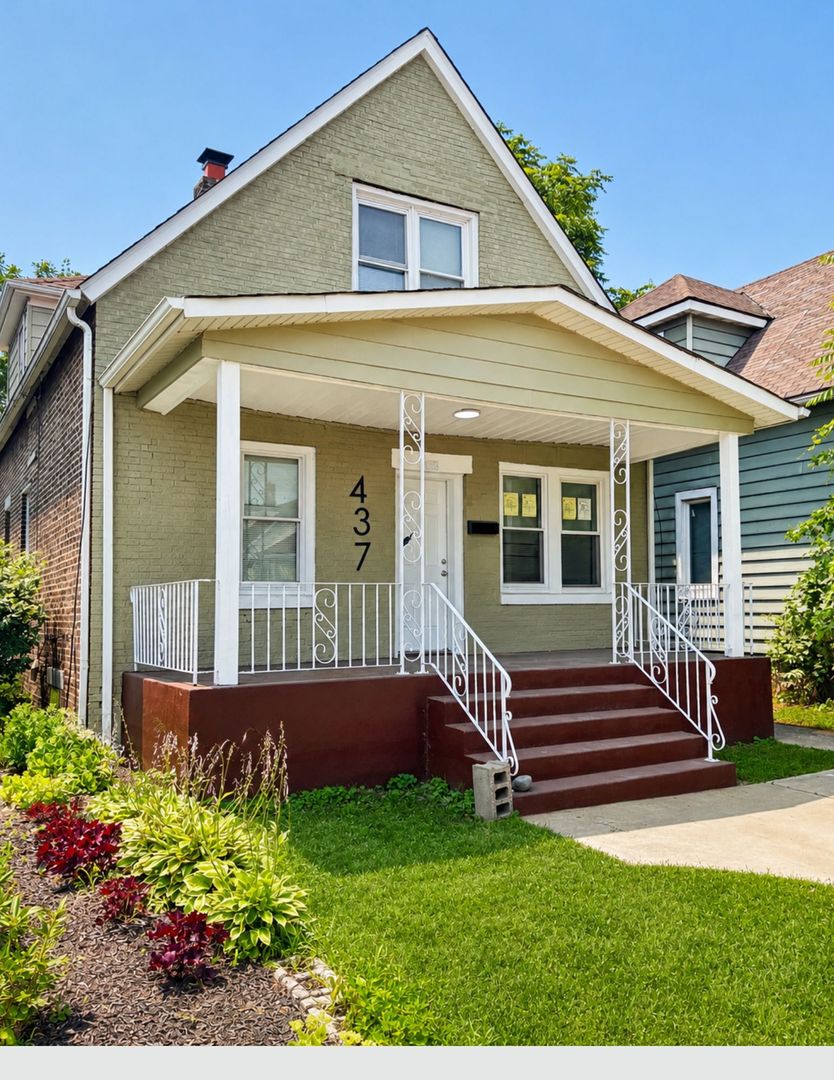 East Chicago House: 437 Vernon Street