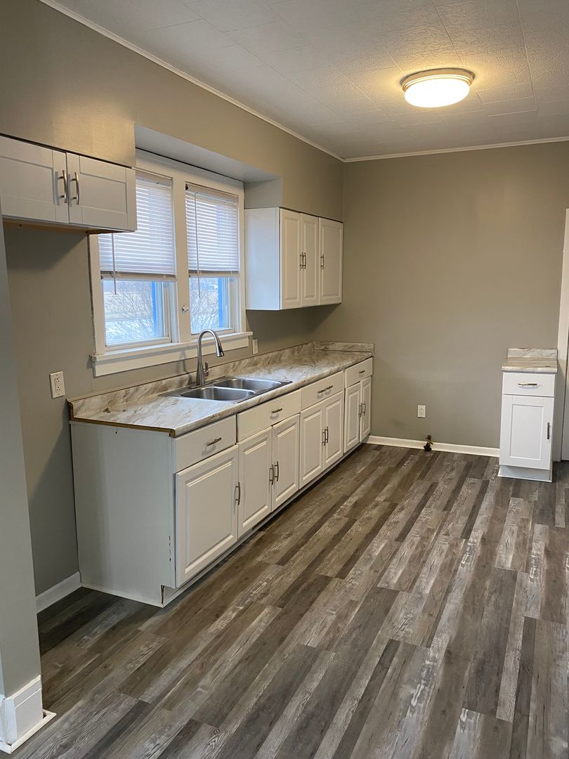 East Chicago House: 503 W 142nd St.