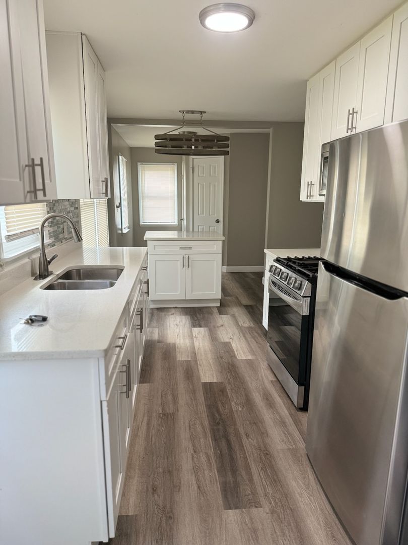 GARY House: 4527 WHITCOMB STREET