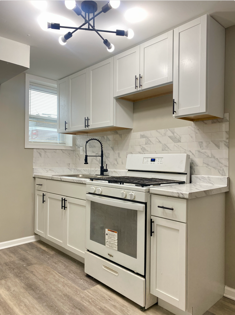 East Chicago Apartment: 3527 Hemlock Street