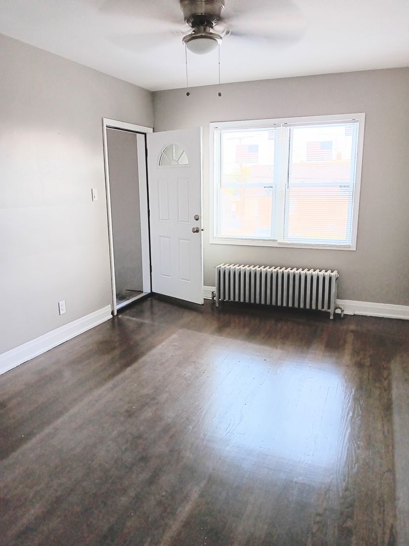 East Chicago Apartment: 3939 Main Street