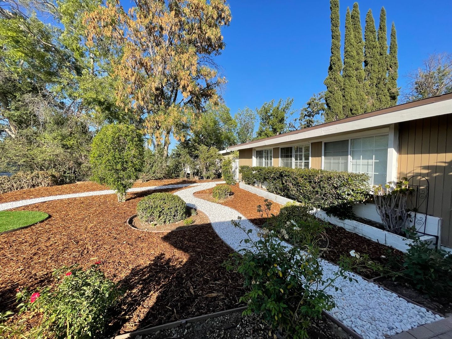 Woodland Hills House: 5543 Mason Ave