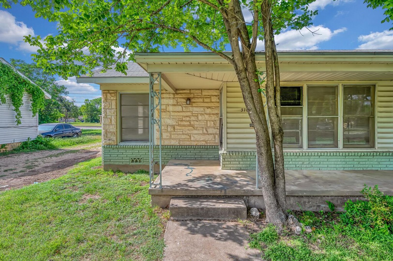 Waco Apartment: 3701 Parkwood Street