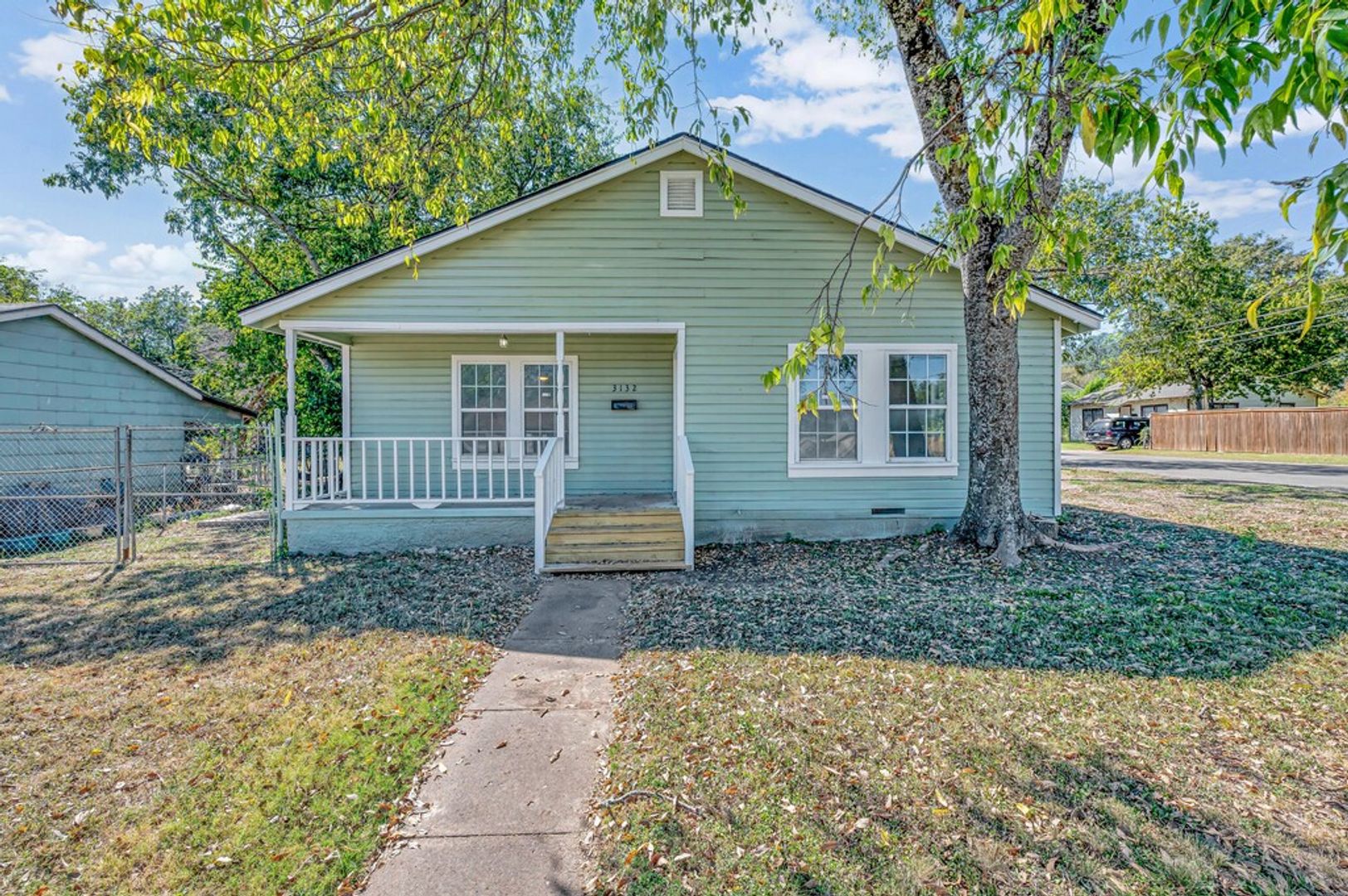 Waco House: 3132 N 25th