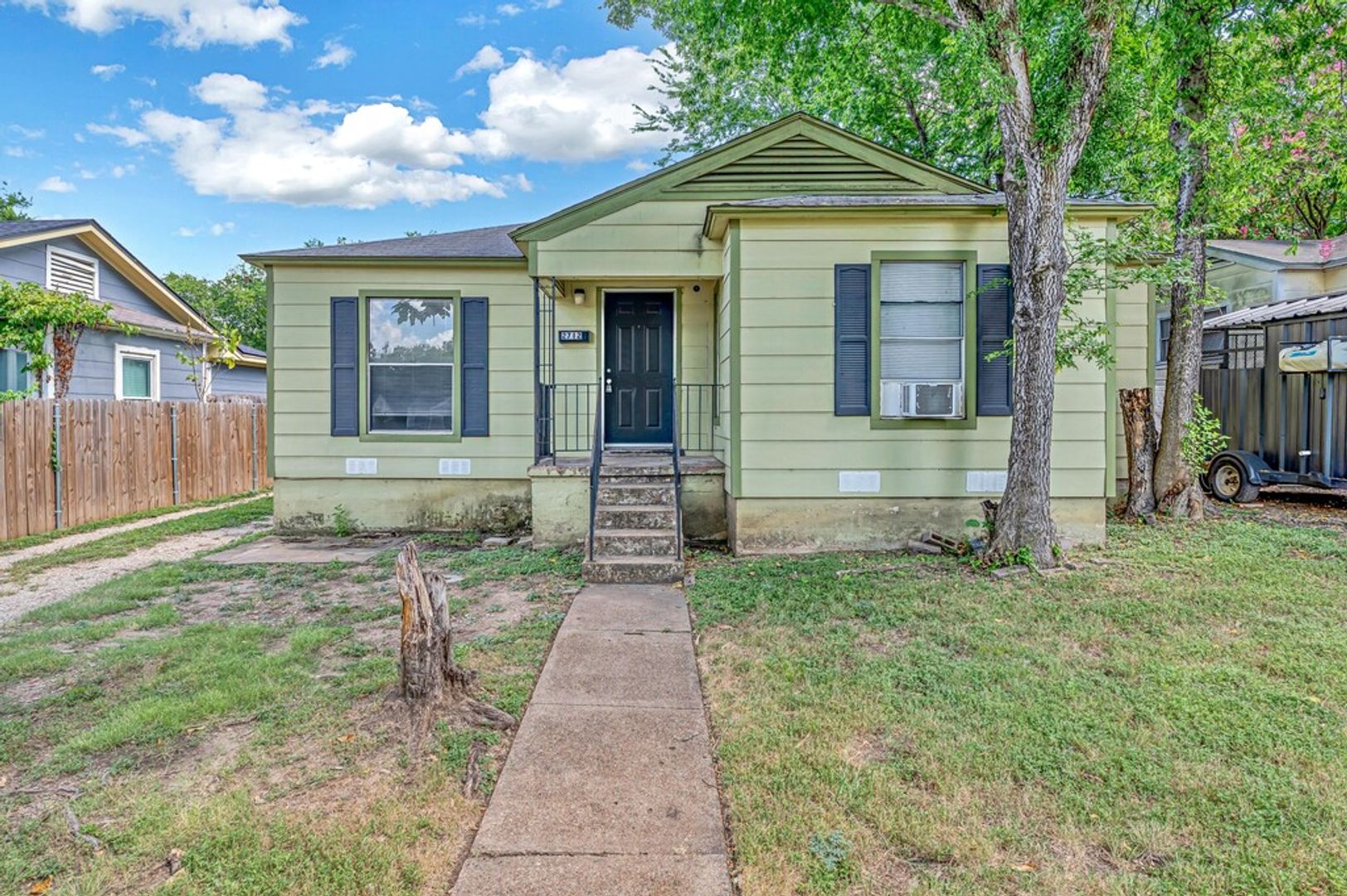Waco House: 2712 Mitchell Ave