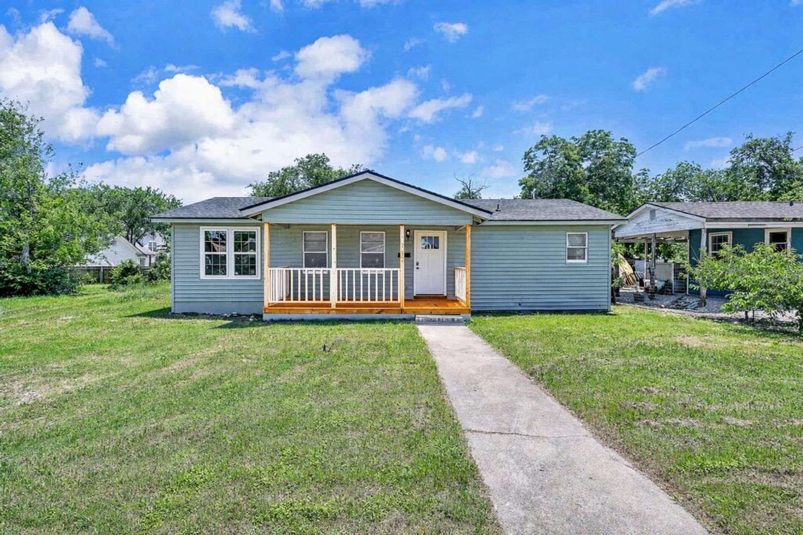 Waco House: 712 Proctor Ave