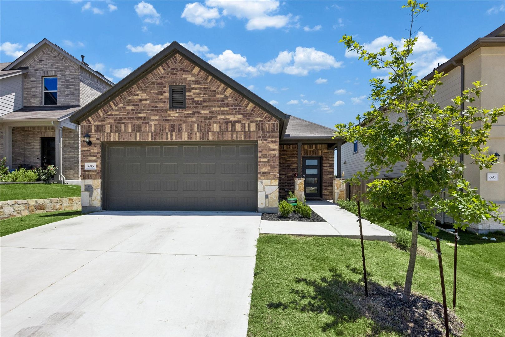 Buda House: 685 Papaya Drive