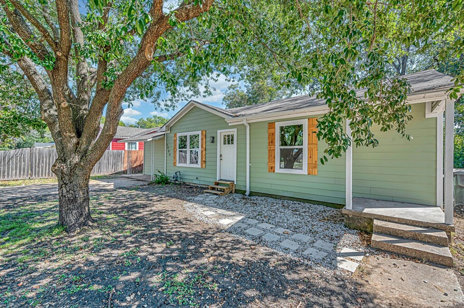 Waco Apartment: 3904 Speight Ave