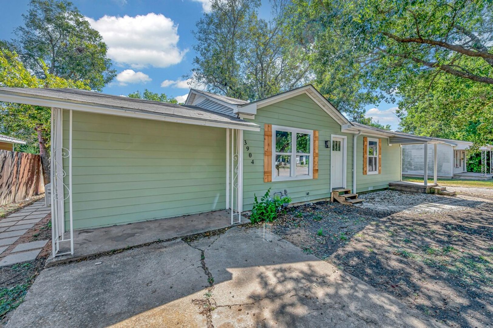 Waco Apartment: 3904 Speight Ave