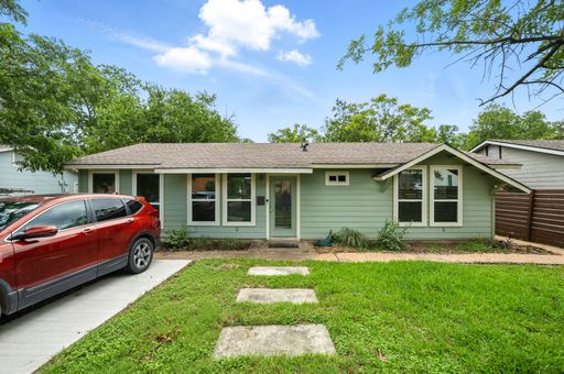 3 Bedroom Home with Bonus Room Near Mueller - Available 8/1/26 – photo 1