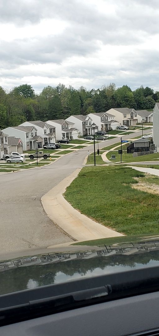 LaGrange House: 5000 White Pine Ln