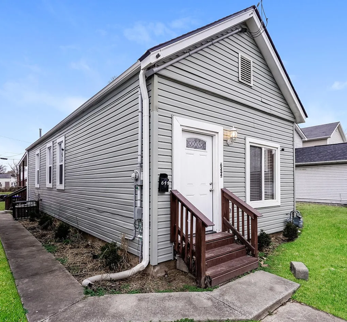 Louisville House: 644 South 26th Street