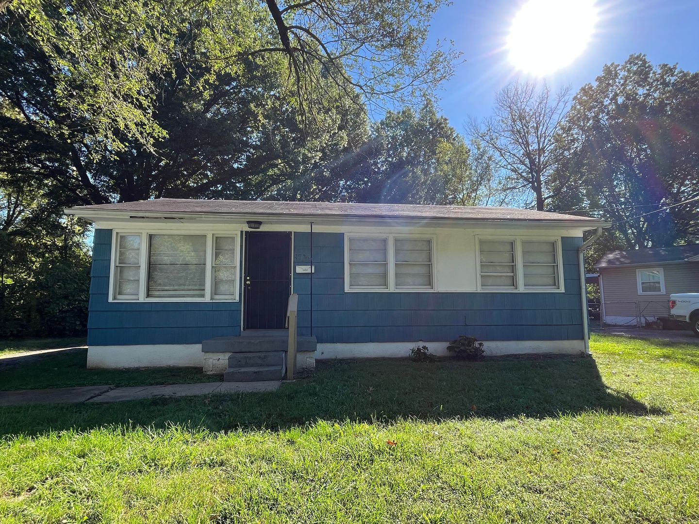 Louisville House: 3726 Penway Ave