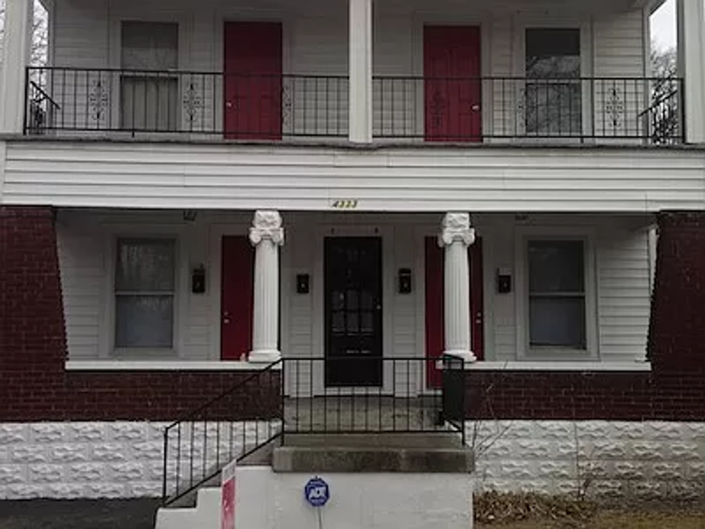 Louisville Apartment: 4333 S. 3rd St