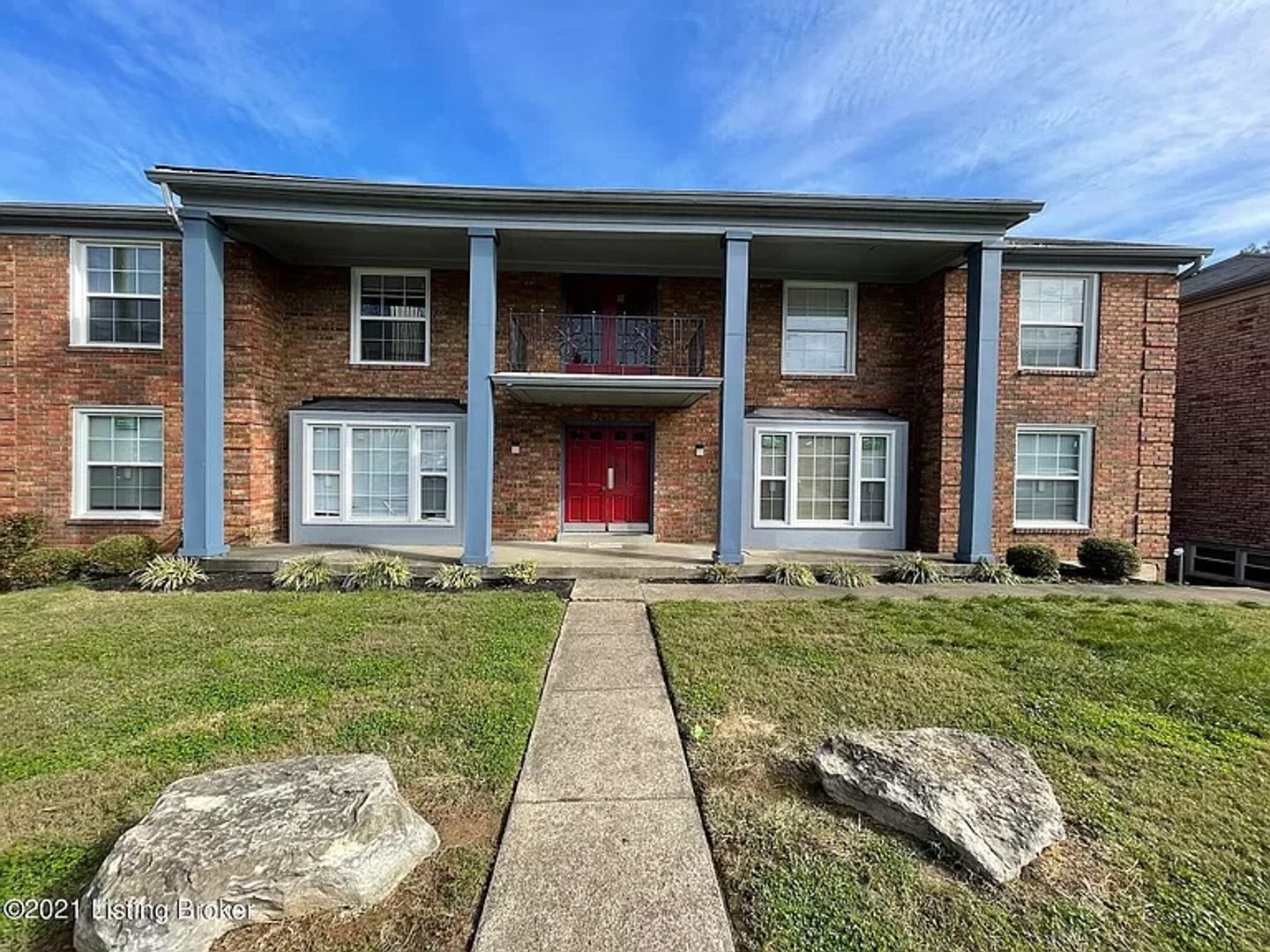 Louisville Apartment: 3215 Kemmons Dr