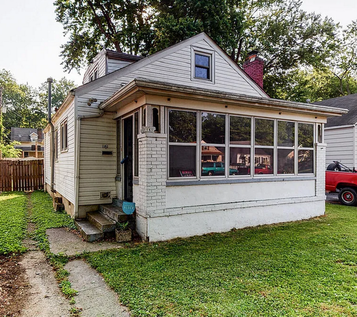 Louisville House: 1161 Lincoln Avenue