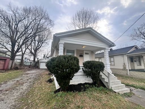Cozy 2BR/1Ba house with garage- LEASING SPECIAL Move in by 9/15/2026 and receive 50% off of your Deposit. – photo 1
