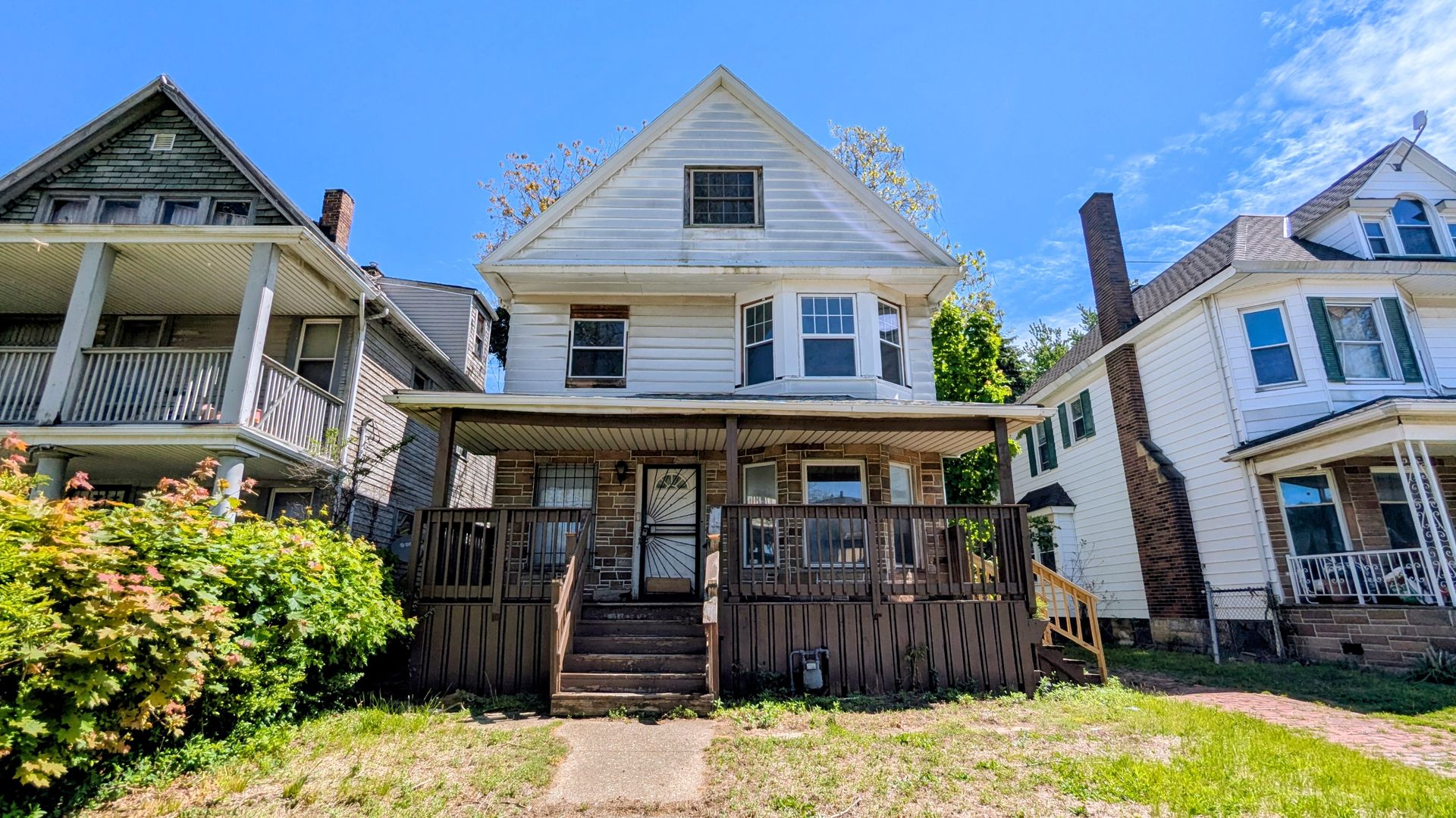 Cleveland House: 735 Parkwood Dr