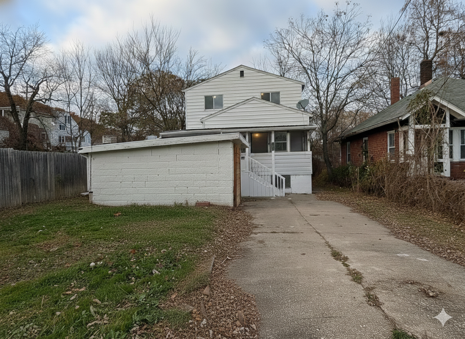 Akron House: 527 Akins Ct.