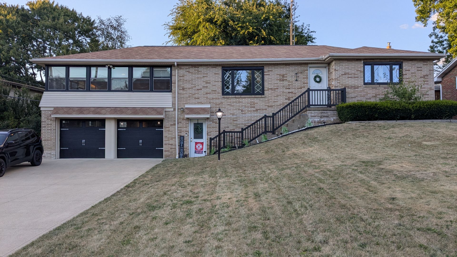 Welcome to this gem located in the heart of Perry township!