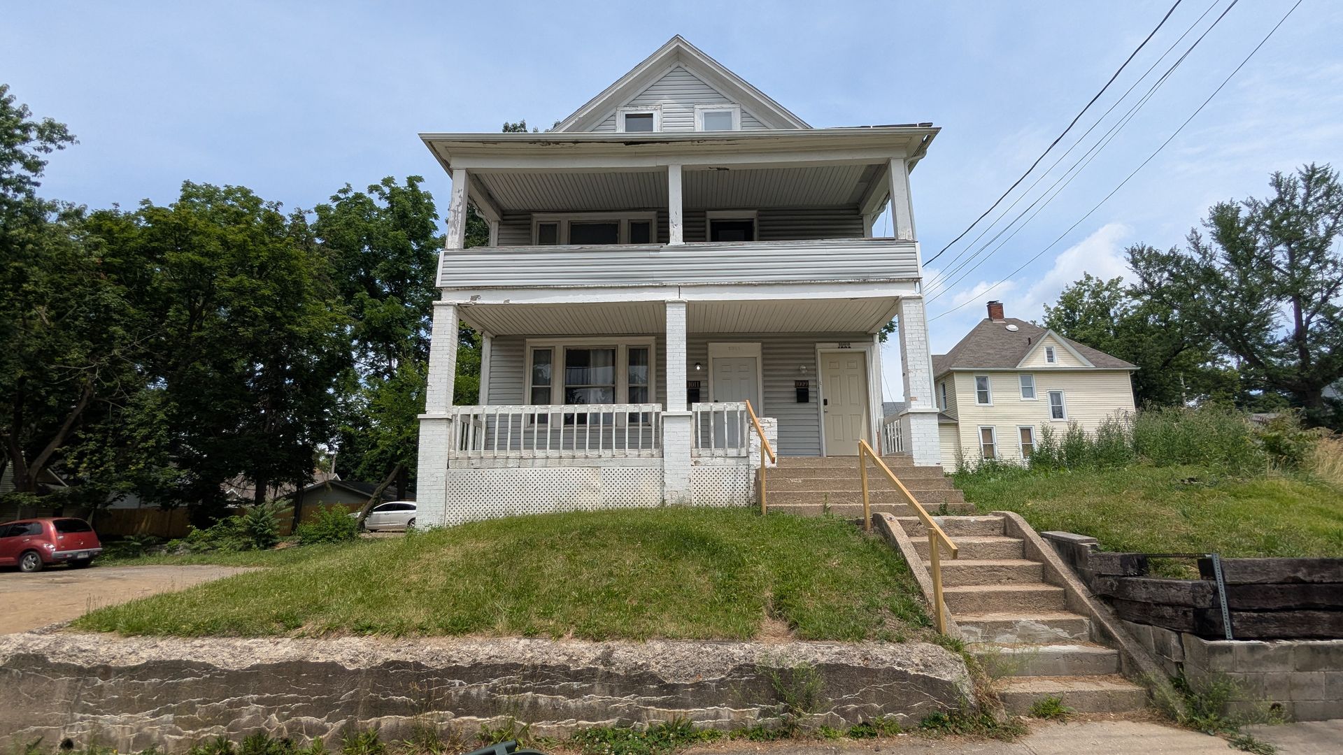 Canton Apartment: 1009-1011 8th St NW