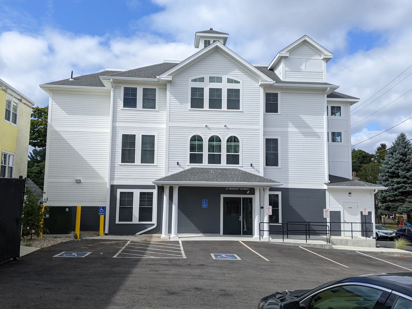 Foxboro Apartment: 21 Market Street