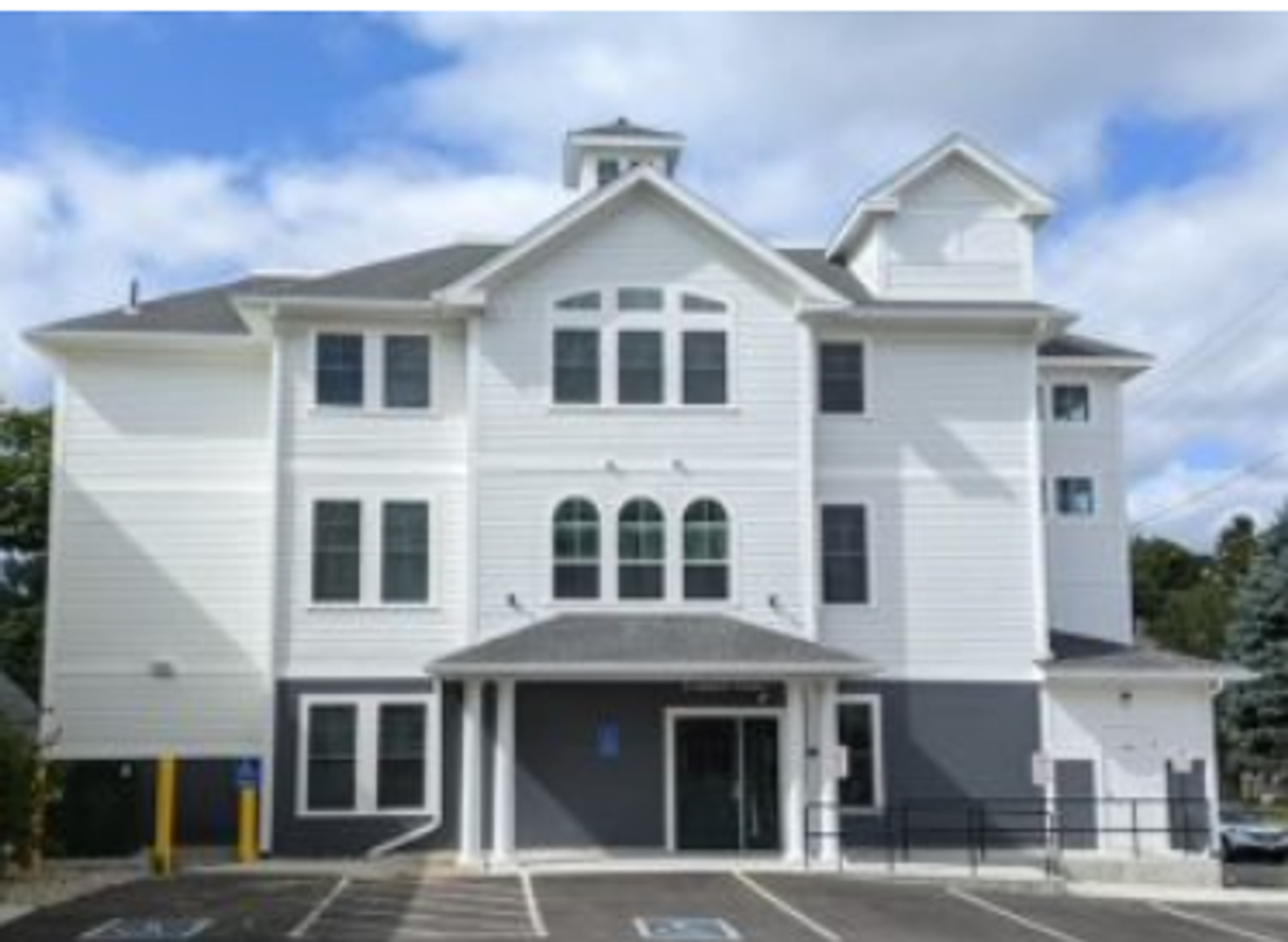 Foxboro Apartment: 21 Market Street