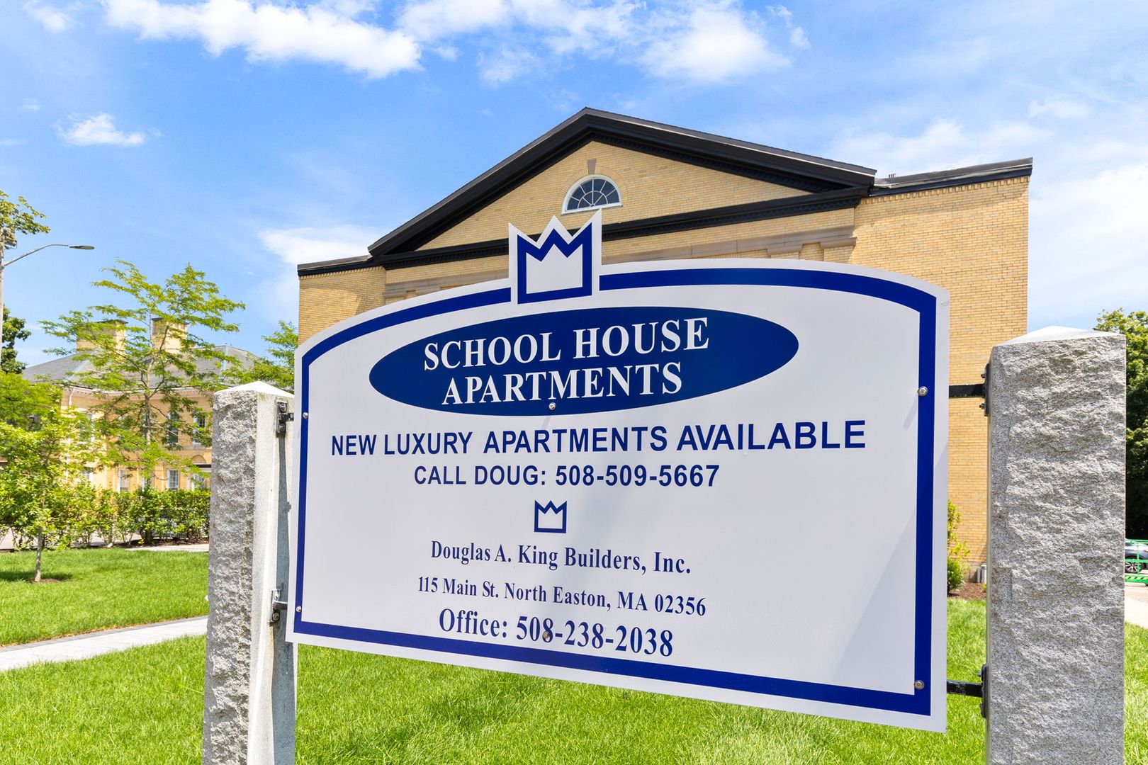 North Easton Apartment: 8 Lincoln Street