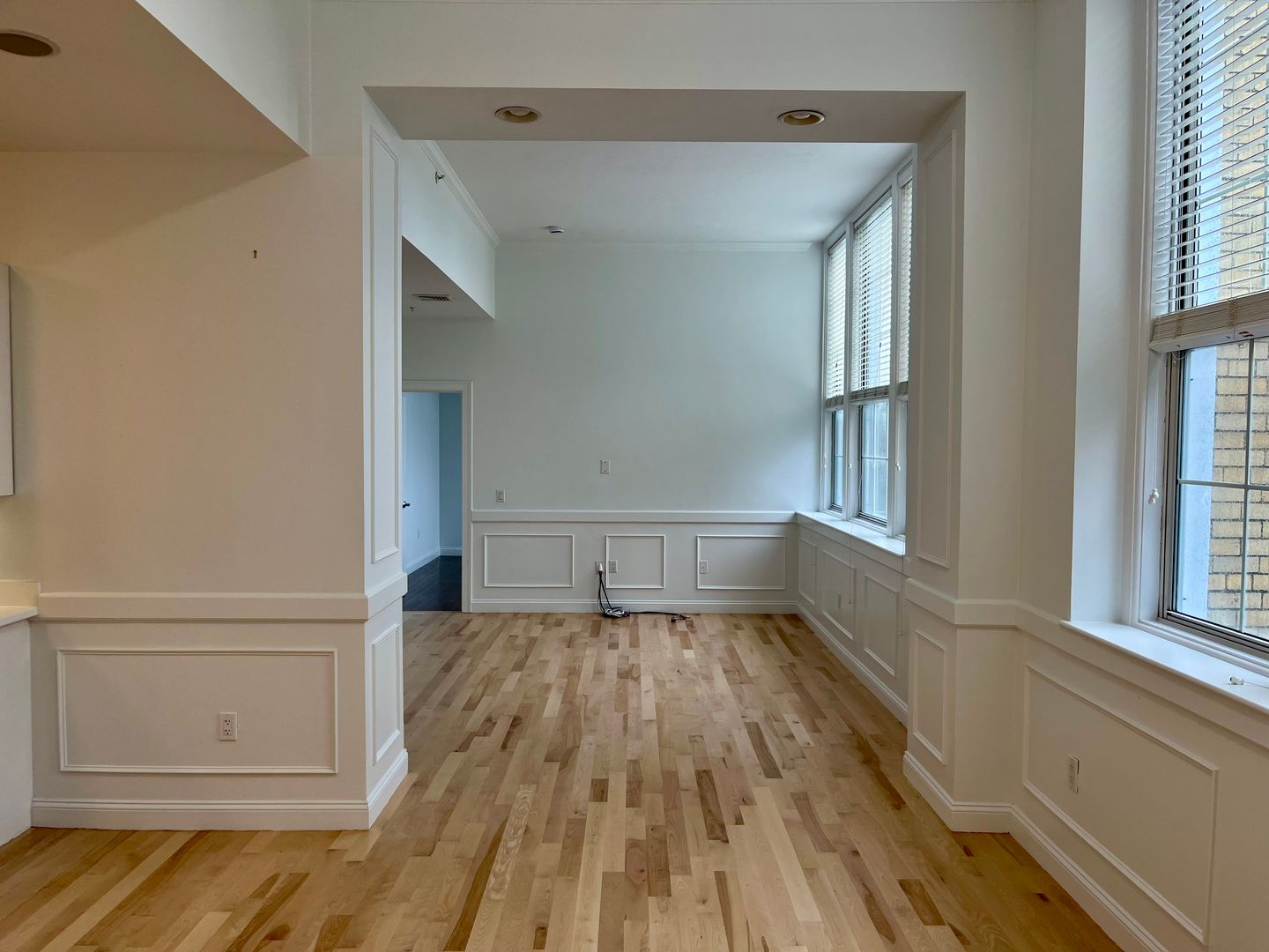 North Easton Apartment: 8 Lincoln Street