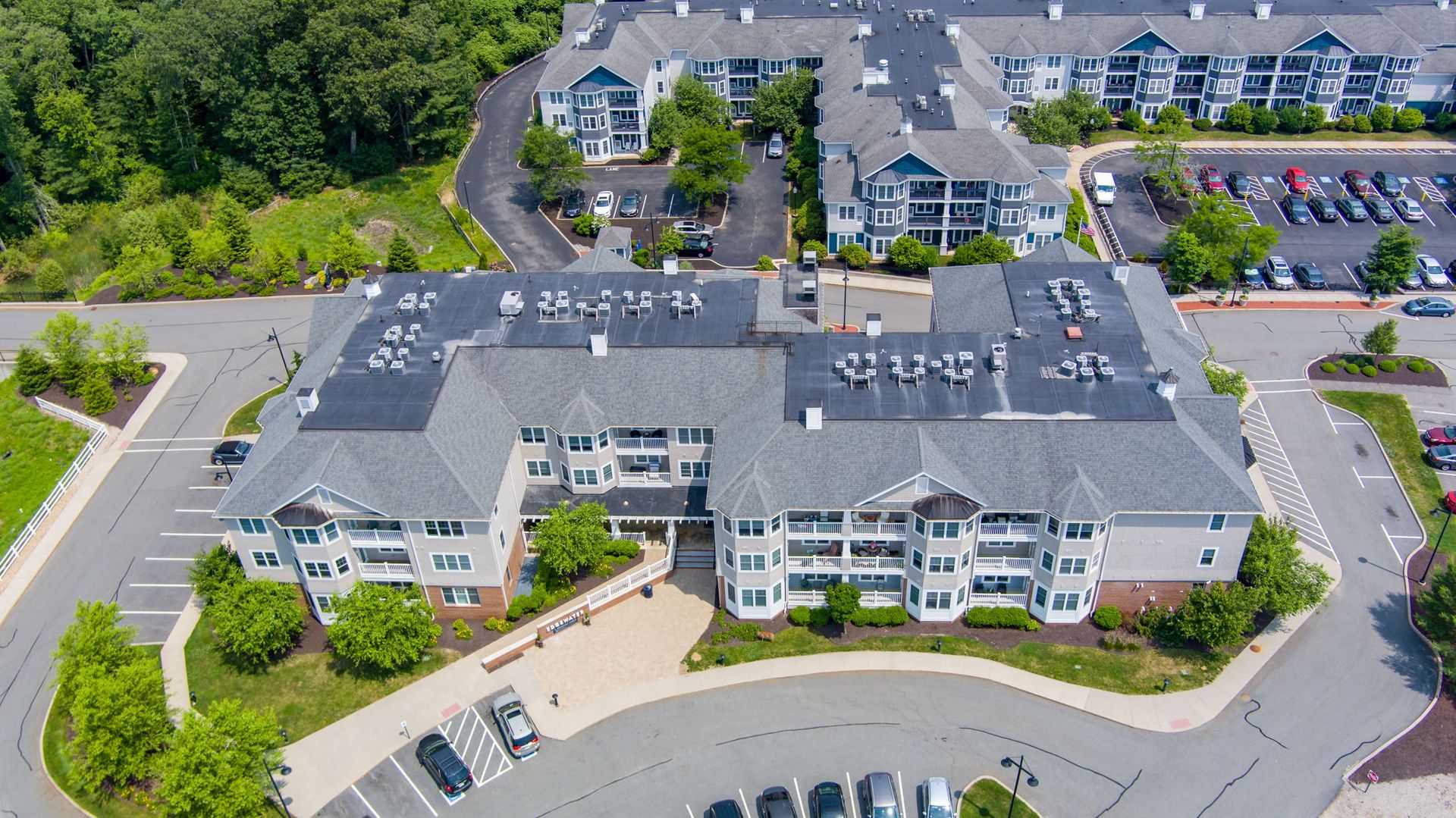 South Easton Apartment: 11 Roosevelt