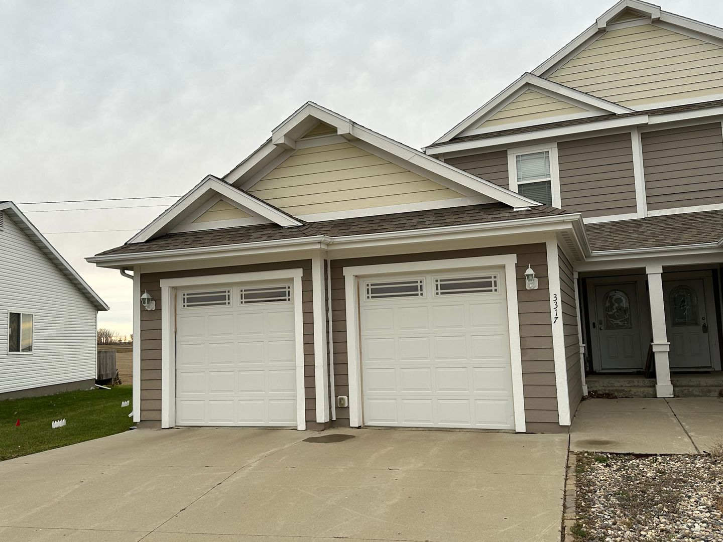 Minot Townhome: 3317 15th St NW