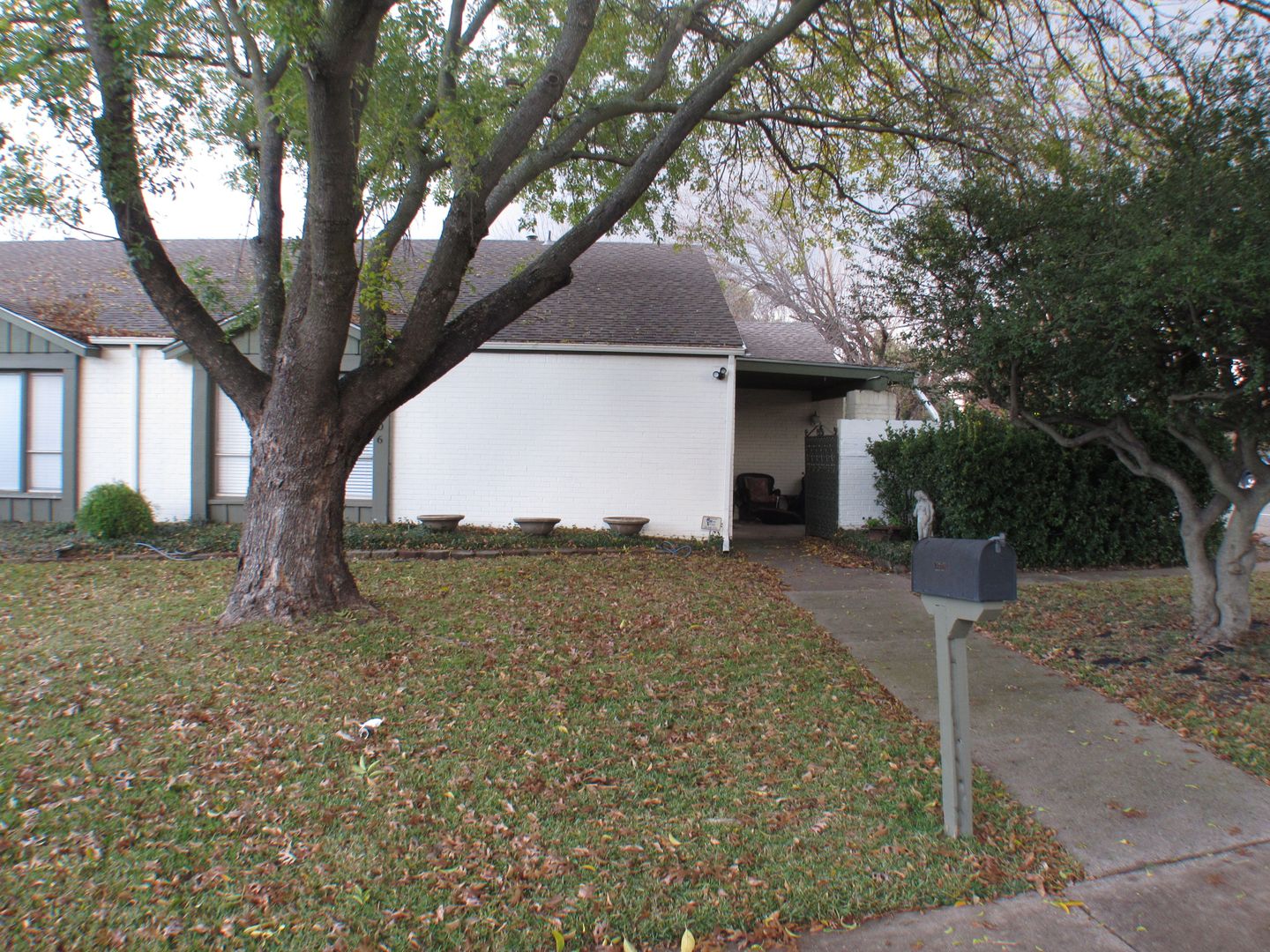 Dallas House: 10406 Shadow Bend Dr,