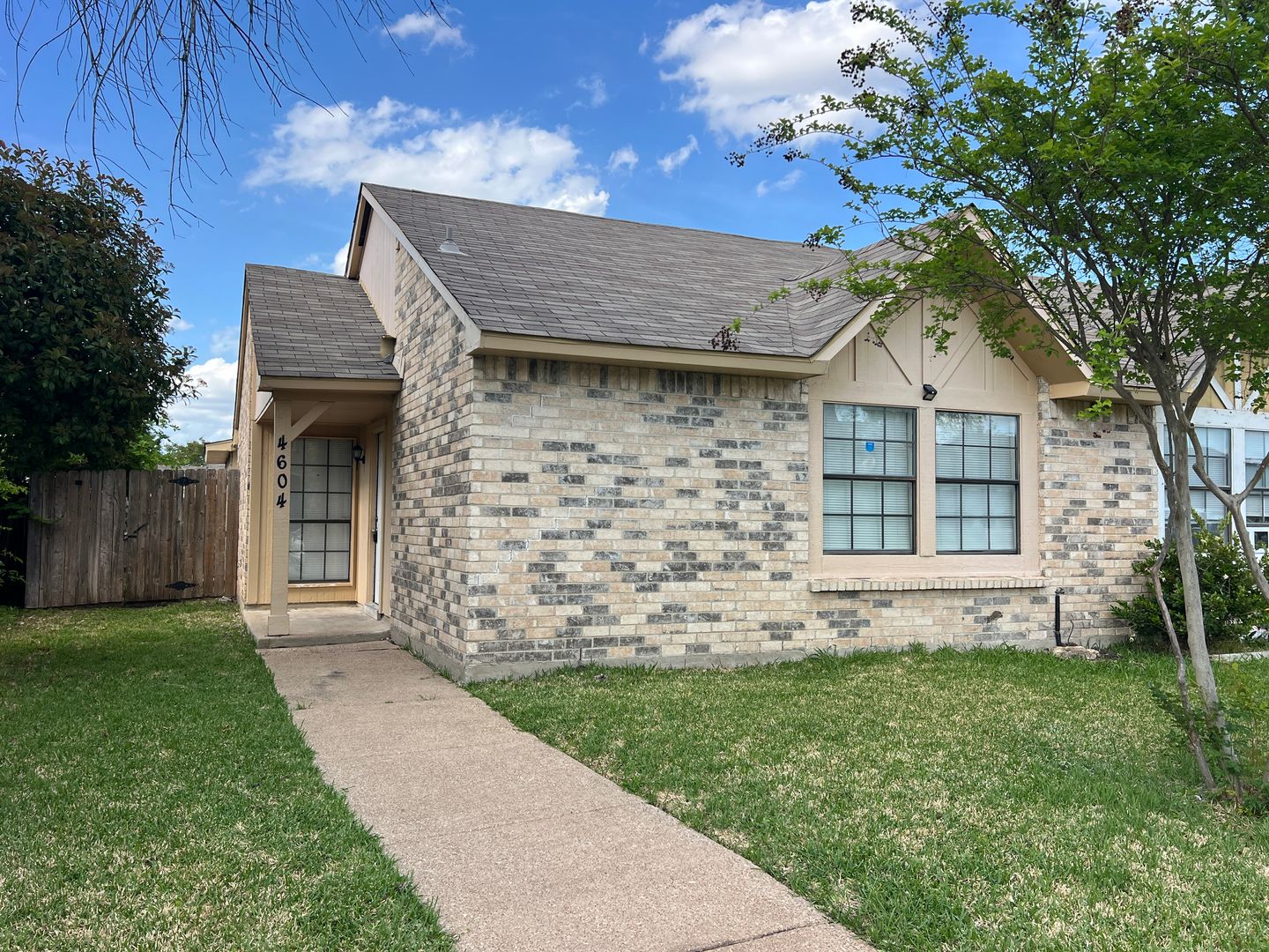 The Colony House: 4604 Nervin Street