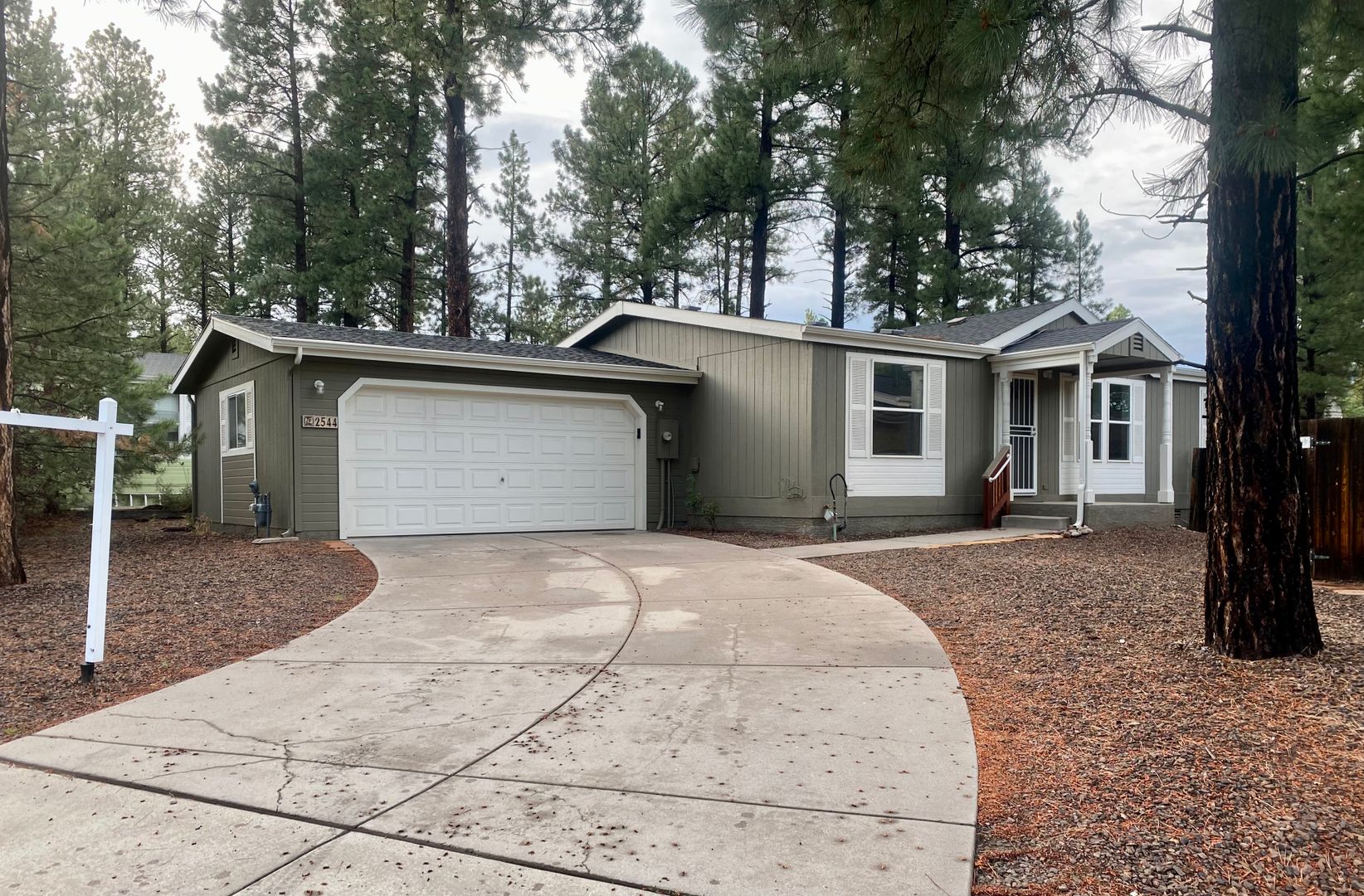 Flagstaff House: 2544 Coronado Ave