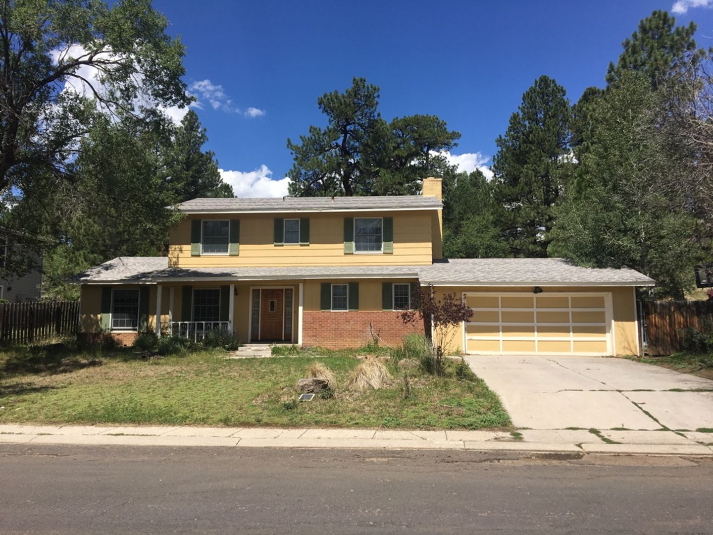 Flagstaff House: 1319 Aztec St