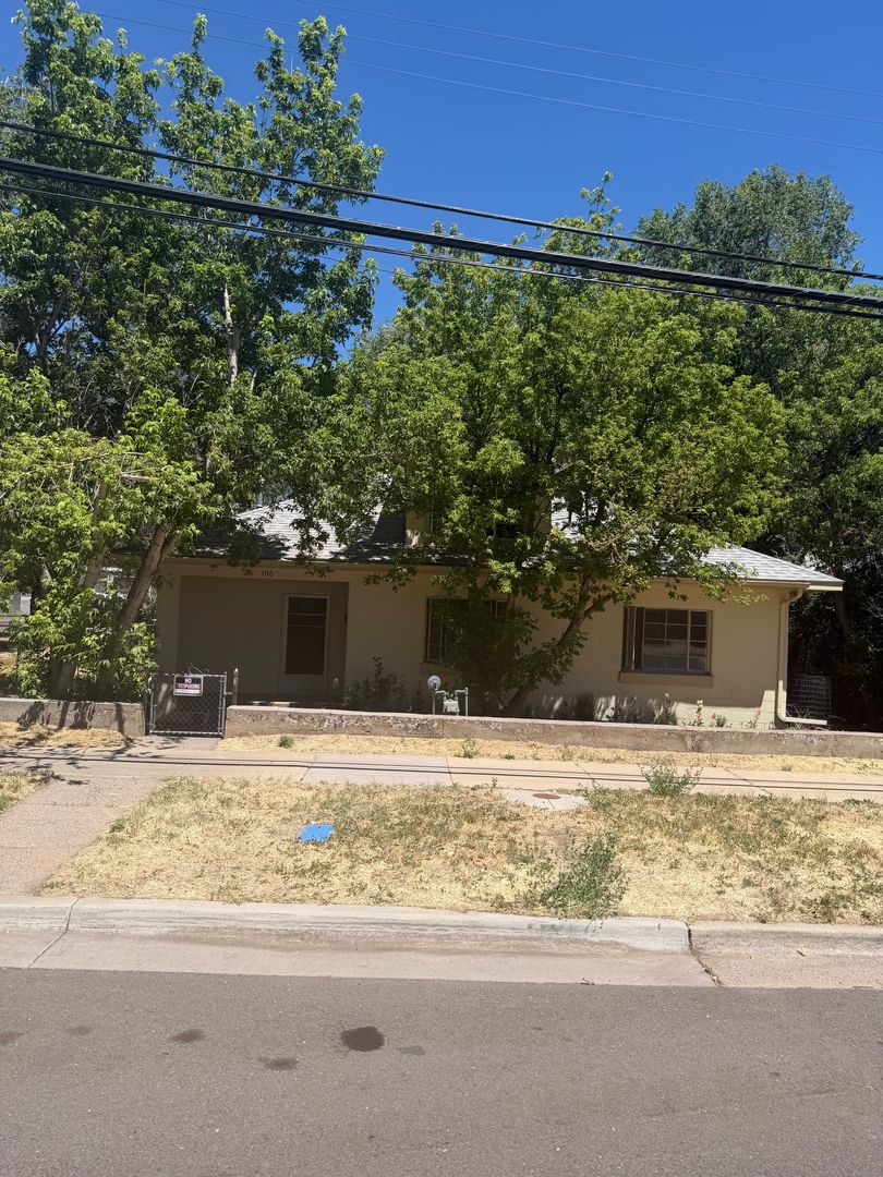 Flagstaff House: 106 S. O'Leary