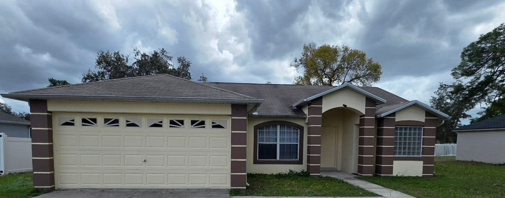 Spring Hill House: 8420 Philatelic Drive