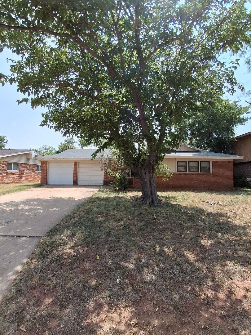 Abilene House: 1425 Mimosa
