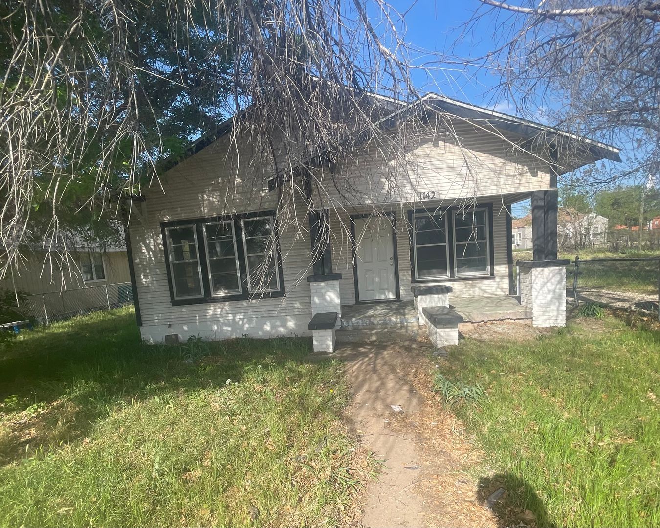 Abilene House: 1142 Grape St.