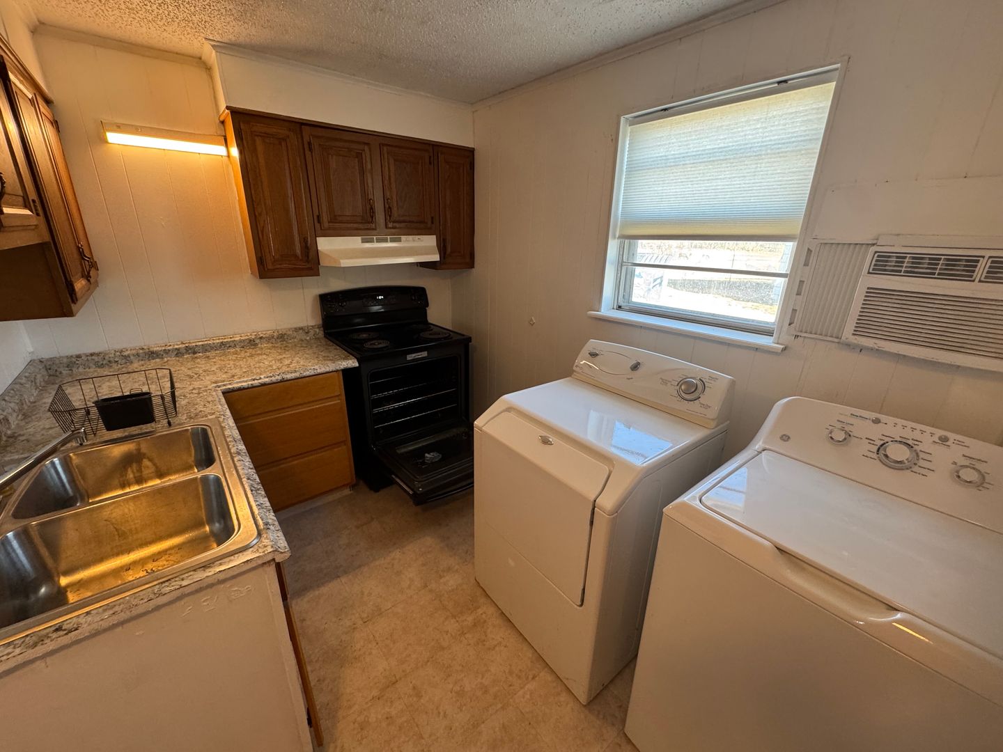 Abilene House: 739 Iberis Road South #2