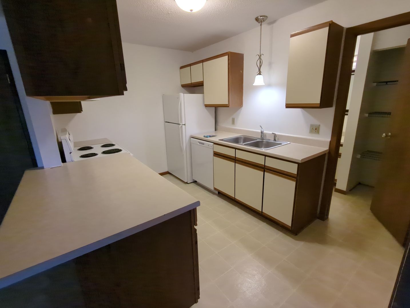 St Cloud Apartment: 230 2nd St NE