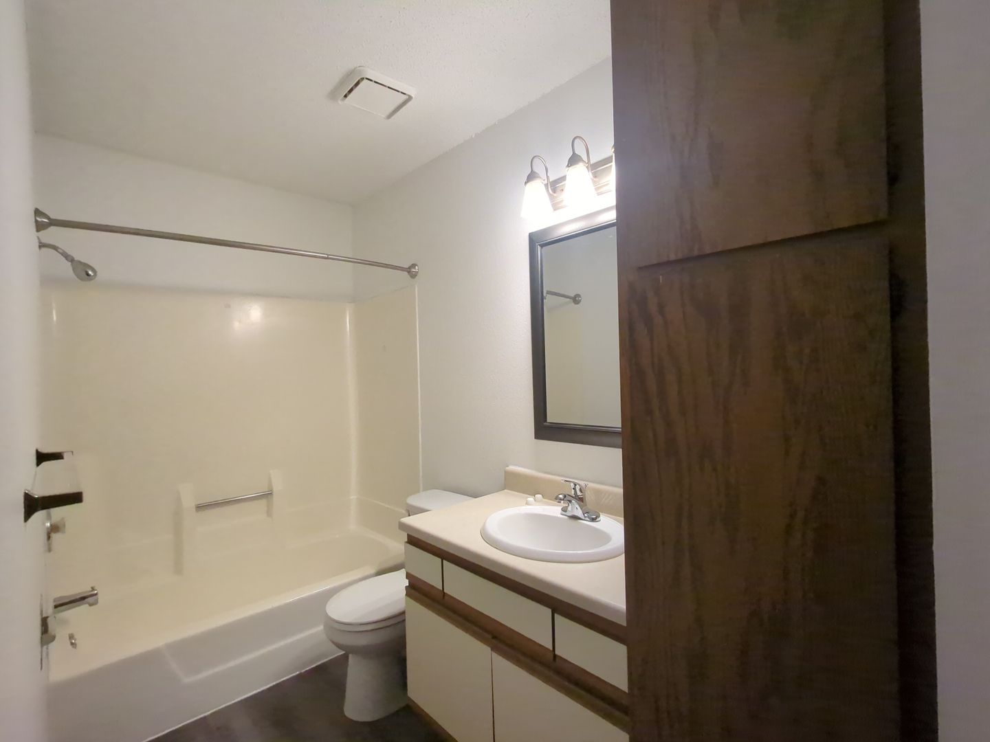 St Cloud Apartment: 230 2nd St NE