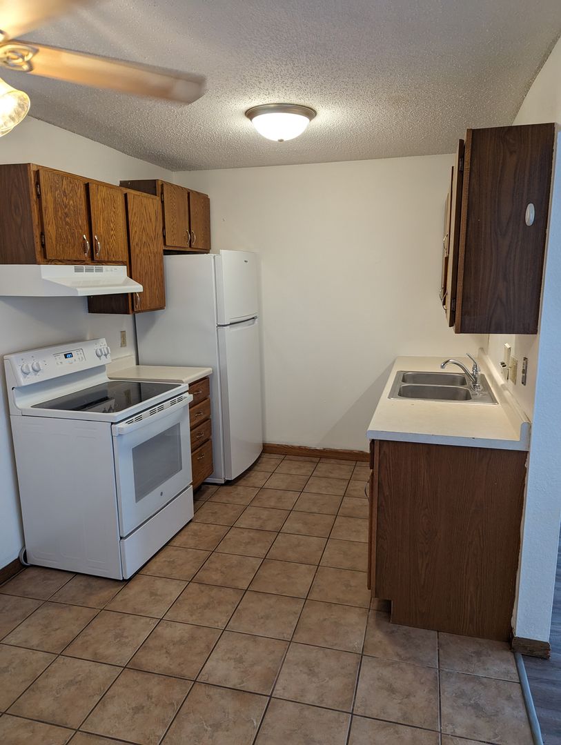 St Cloud Apartment: 1014 E St Germain