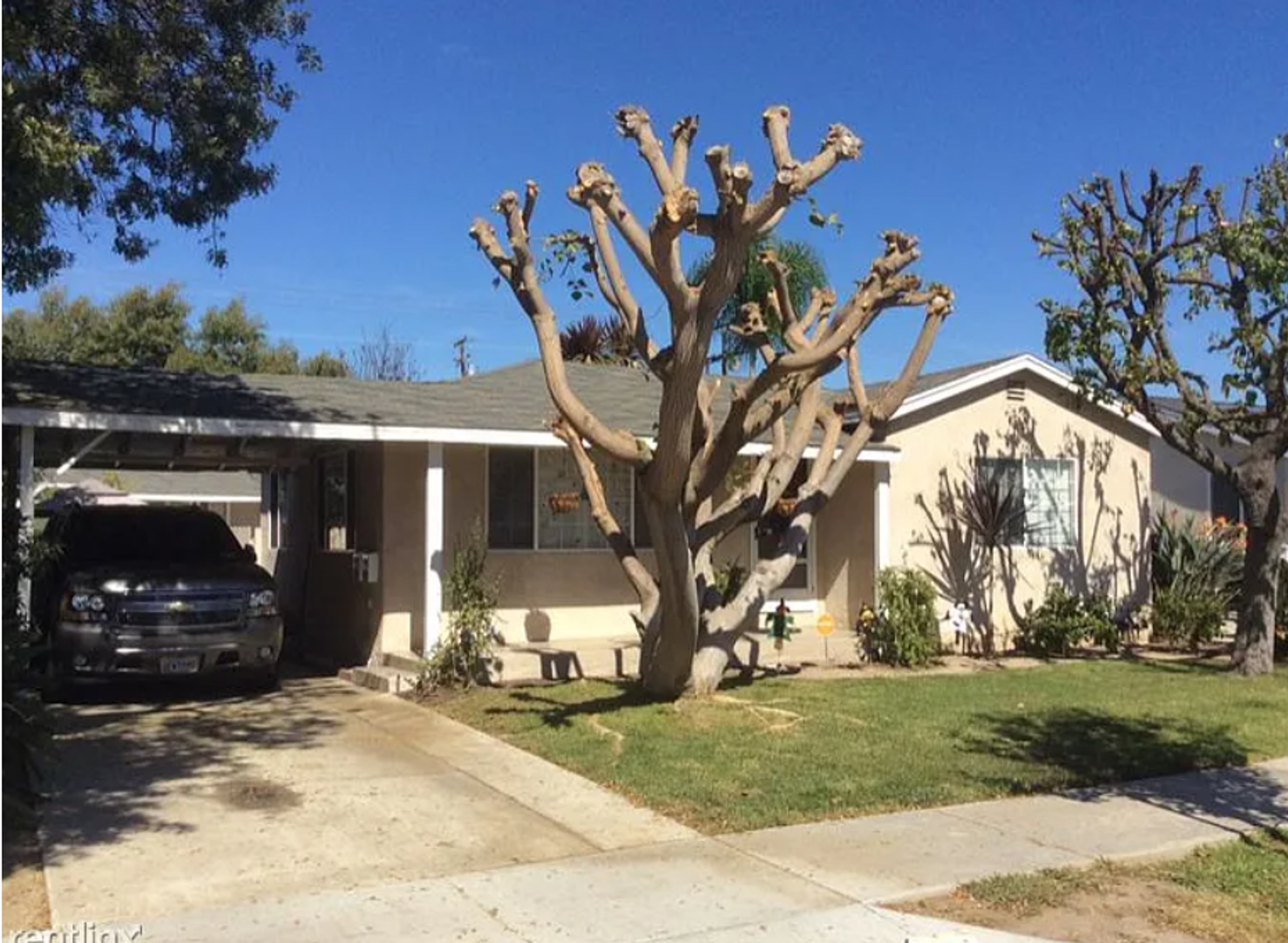 Hawthorne Apartment: 3363 W. 132nd Street