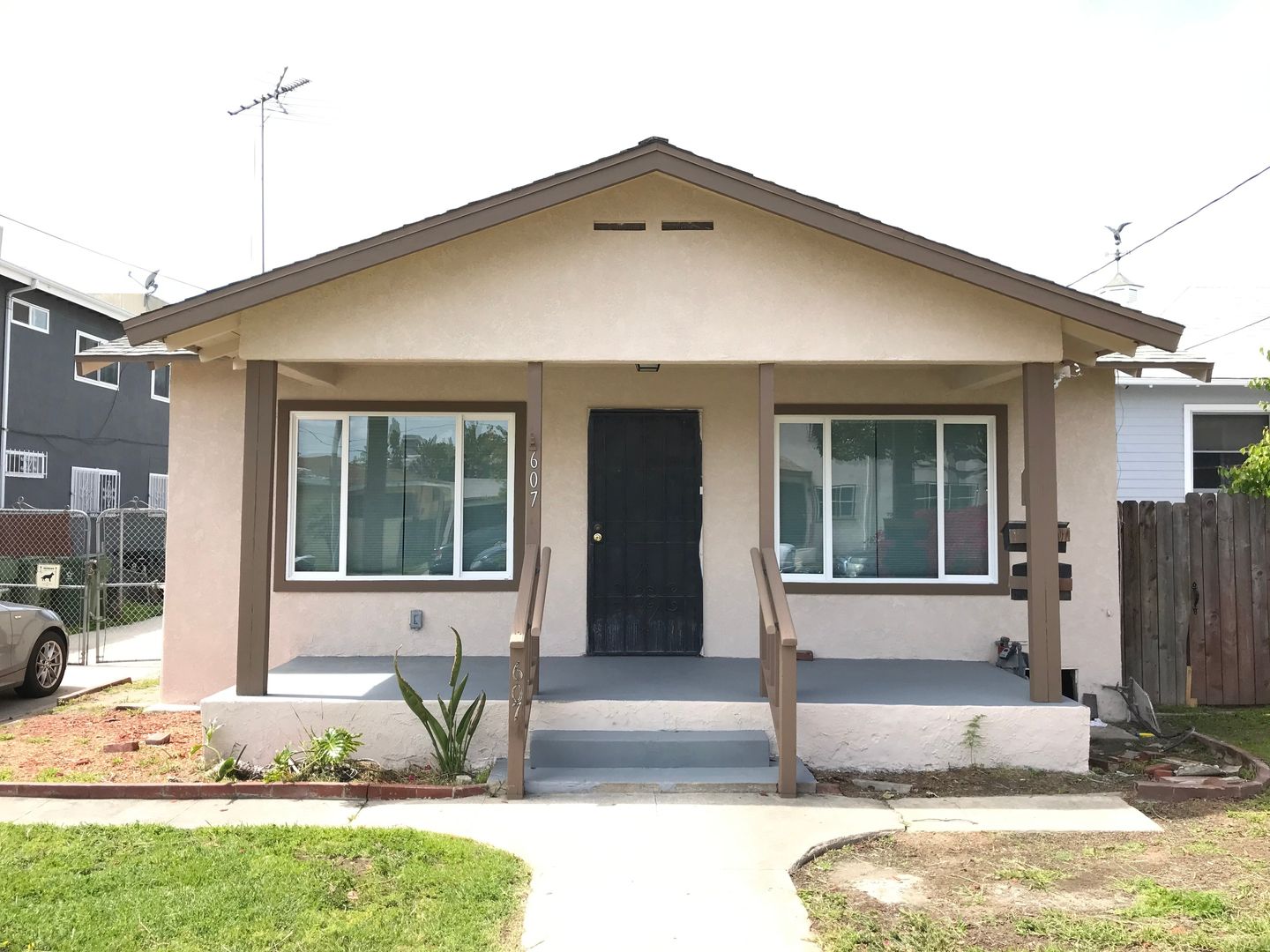 Inglewood Apartment: 607 S. Fir Ave.