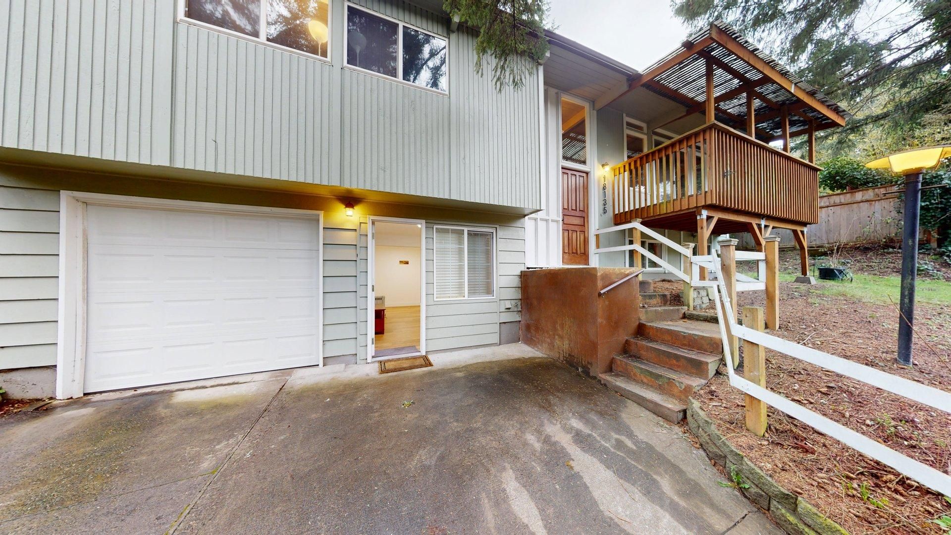 Shoreline House: 18135 Dayton Ave N